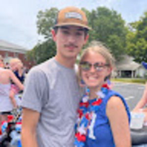 Meet your Posher, Ella